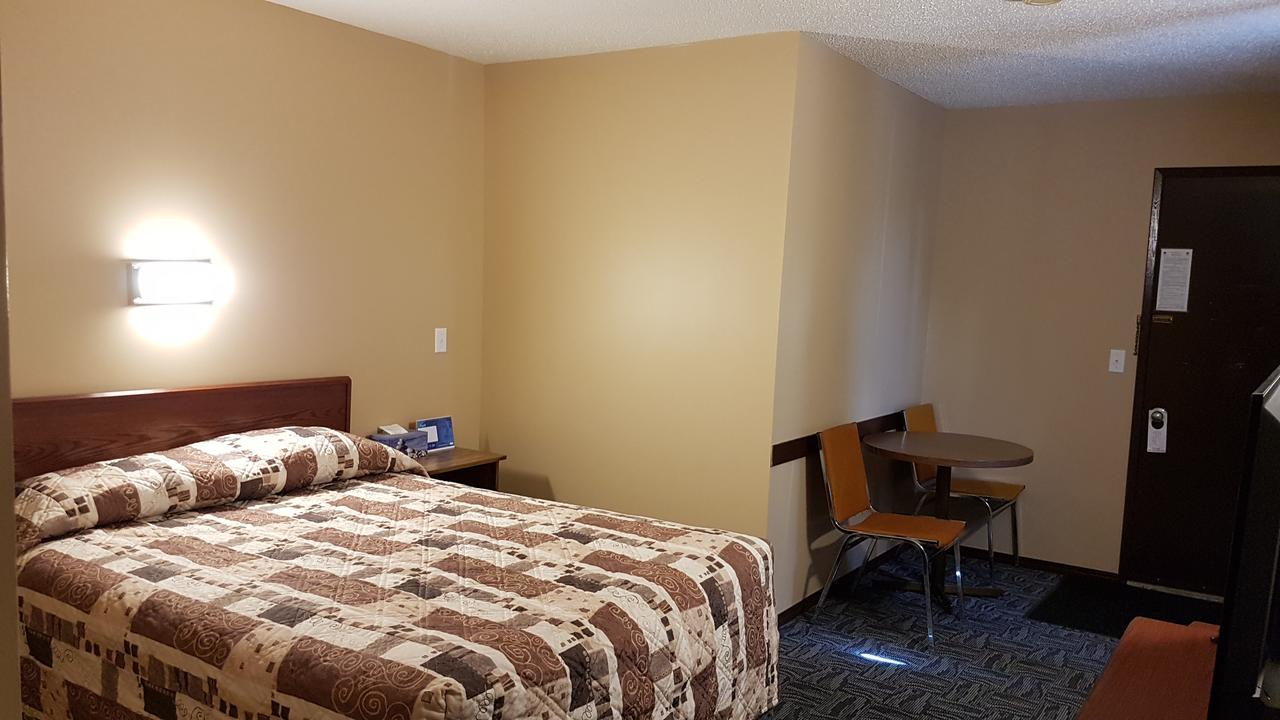 Golden West Motor Inn Carstairs ภายนอก รูปภาพ